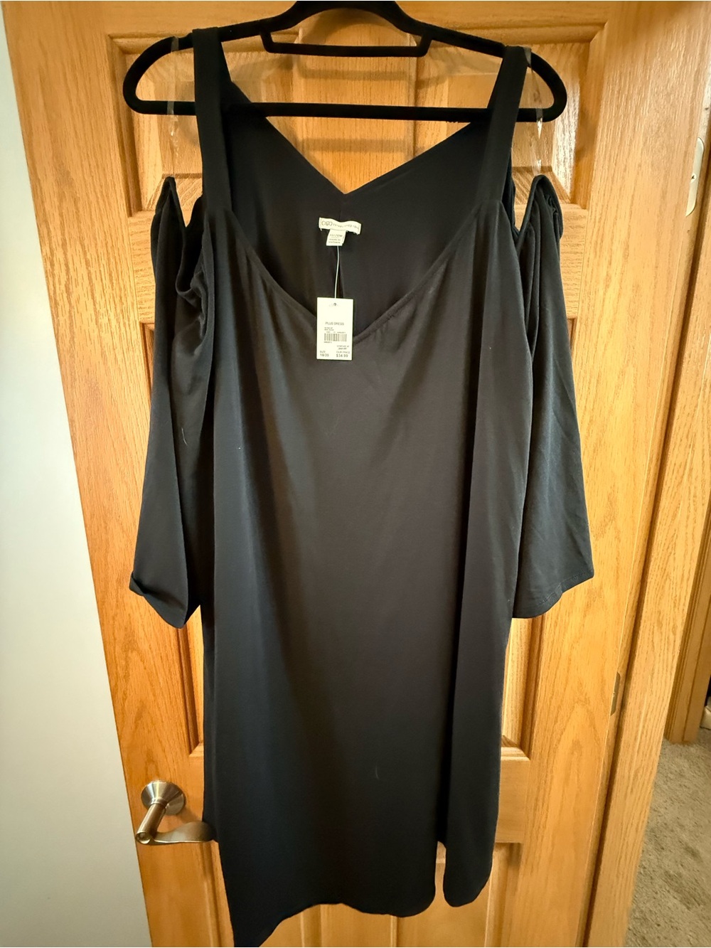 Cato Black Cold-Shoulder V-Neck Midi Dress
